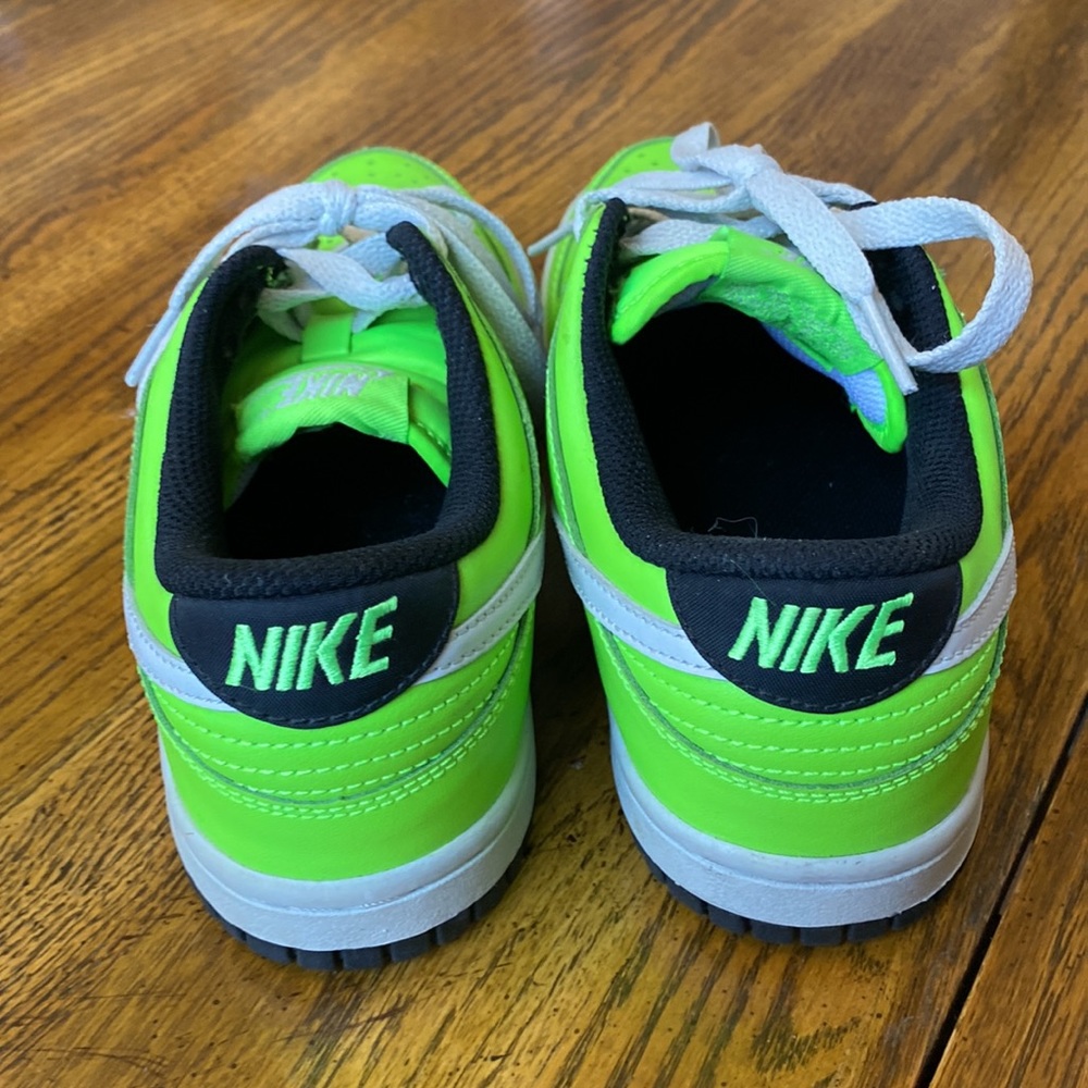 Nike Dunks - Picture 3 of 11